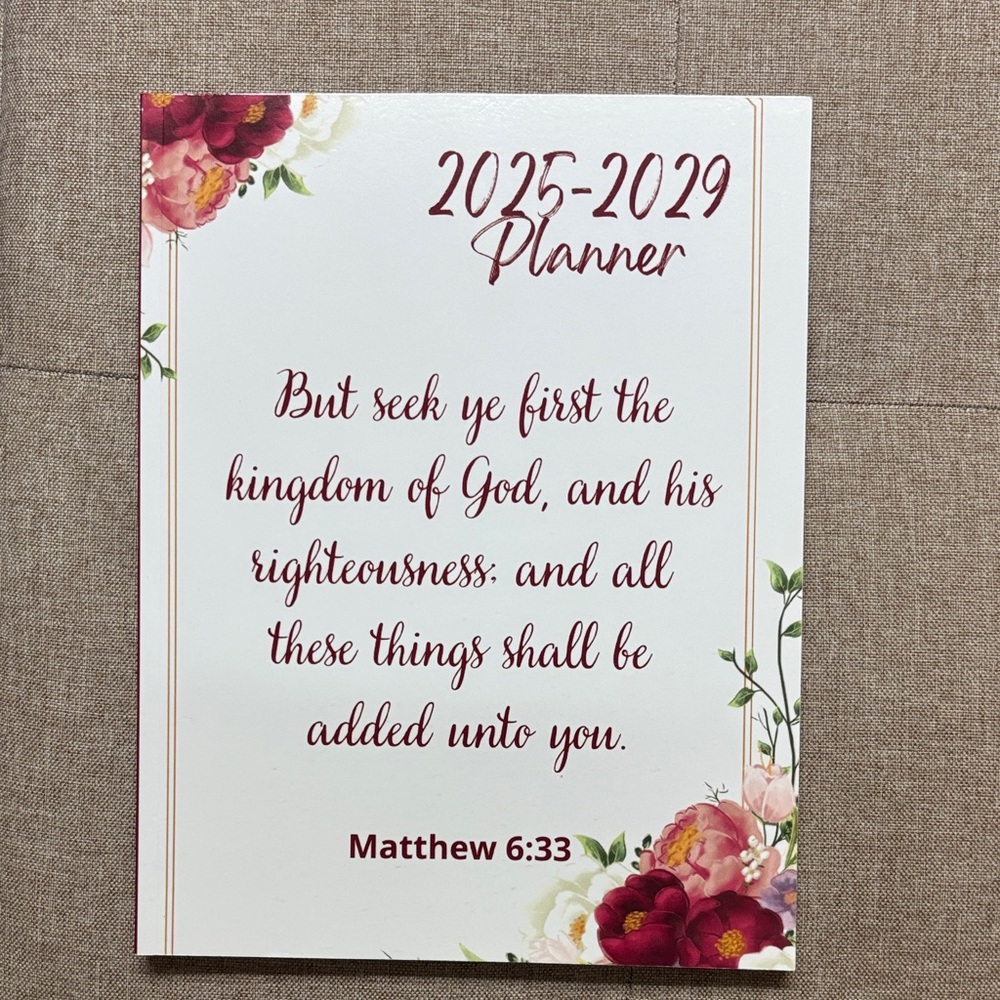 Elegant Floral 2025-2029 Planner
